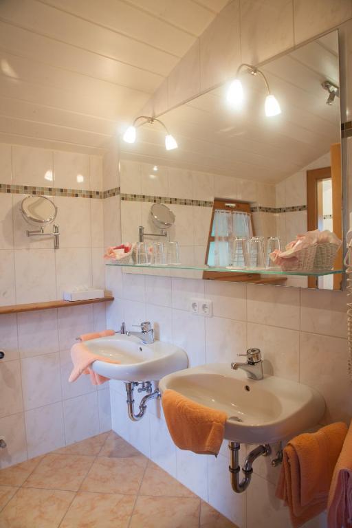 Hotel Der Seehof Hauzenberg Pokoj fotografie